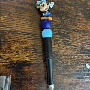 Minnie Mouse Beaded Pen
